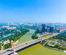 钦州龙鳞主场连战连捷，士气飞扬，表现亮眼