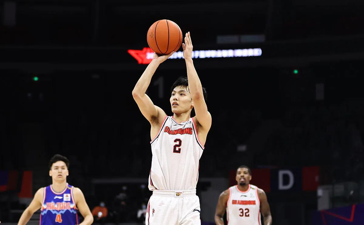 包含东莞对决,广东东风对阵广东翔斯,表现亮眼的词条 包含东莞对决,广东东风对阵广东翔斯,表现亮眼的词条