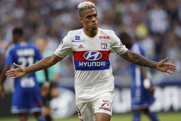 里昂球员荣获法国足球最佳射手奖,表现亮眼的简单介绍 里昂球员荣获法国足球最佳射手奖,表现亮眼的简单介绍