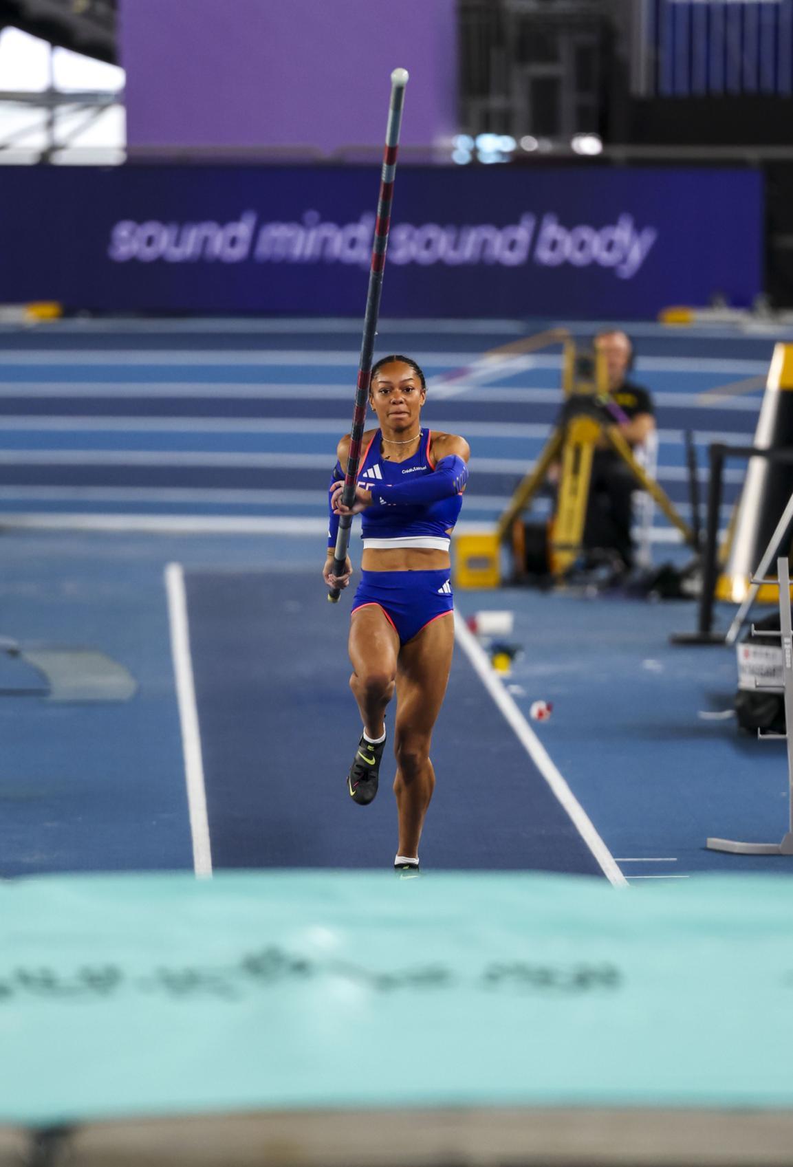 开云平台-关于射击女子曲项冠军赛，法国选手勇夺金牌，势不可挡的信息