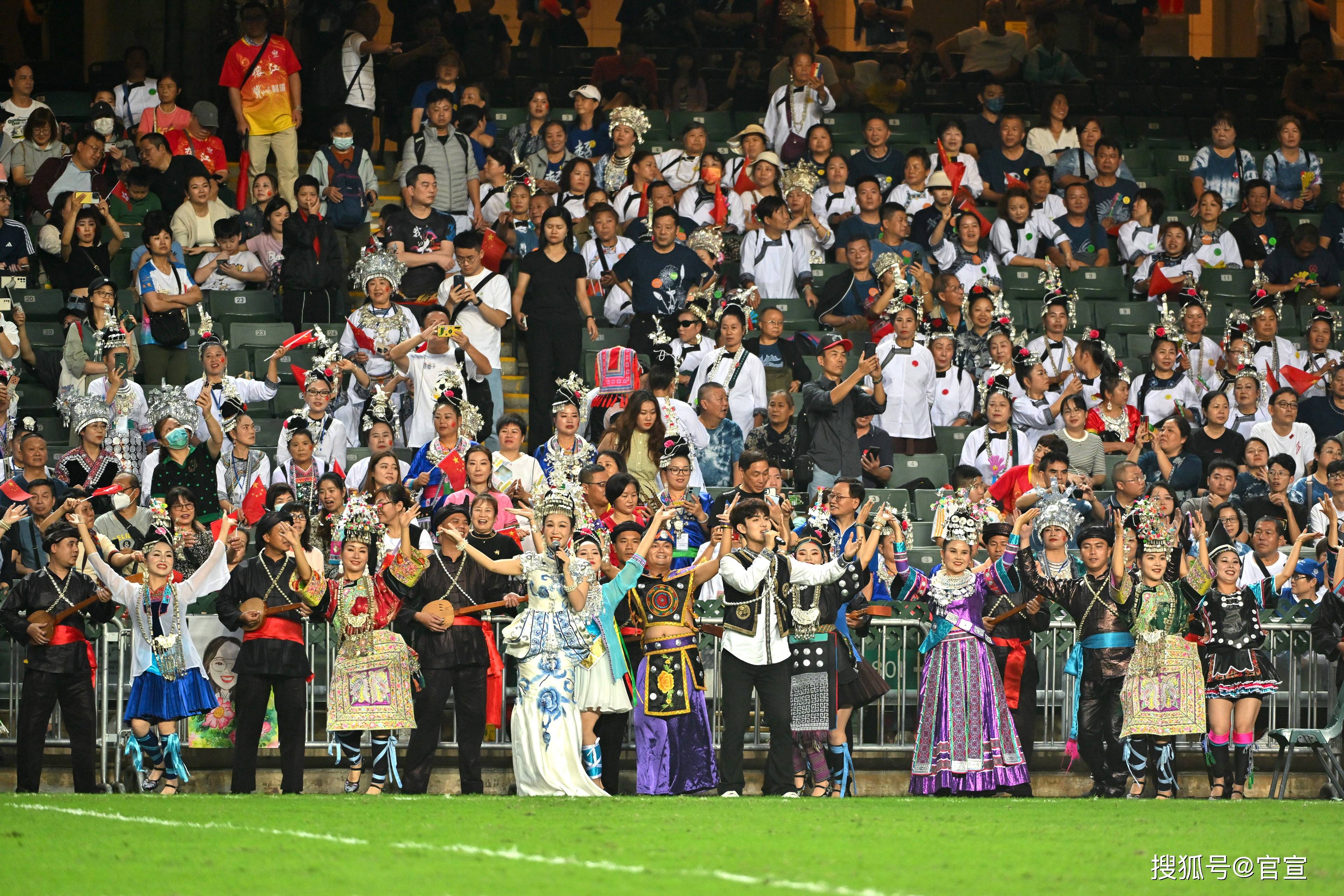 关于各地体育赛事精彩纷呈,观众欢呼不断,士气大振的信息 关于各地体育赛事精彩纷呈,观众欢呼不断,士气大振的信息