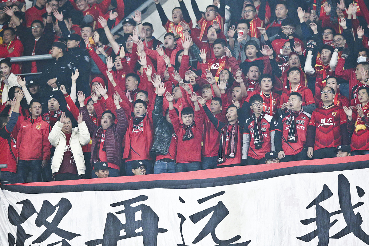 包含萨索洛客场大捷，重返胜利之路，稳步上升的词条