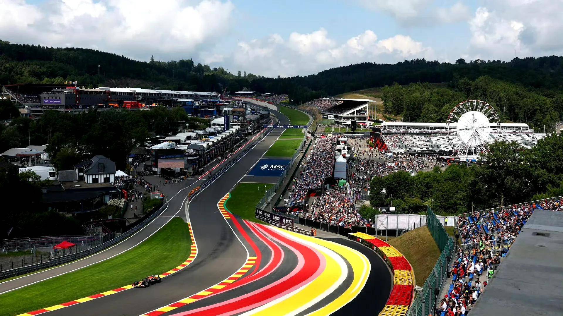 梅赛德斯绝杀索伯车队,塞恩斯状态火热 梅赛德斯绝杀索伯车队,塞恩斯状态火热