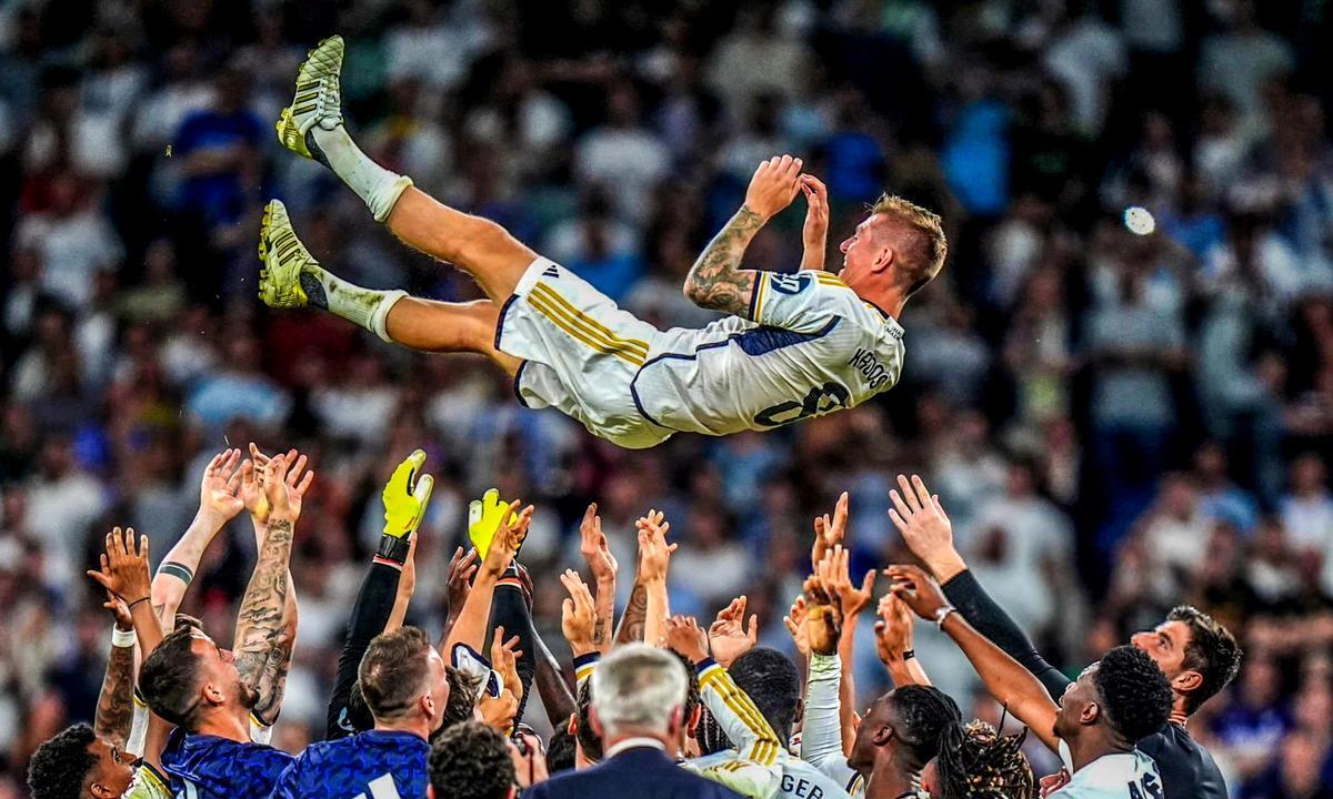 关于拉沃尔杯翻盘戴维斯杯,西西帕斯统治全场的信息 关于拉沃尔杯翻盘戴维斯杯,西西帕斯统治全场的信息