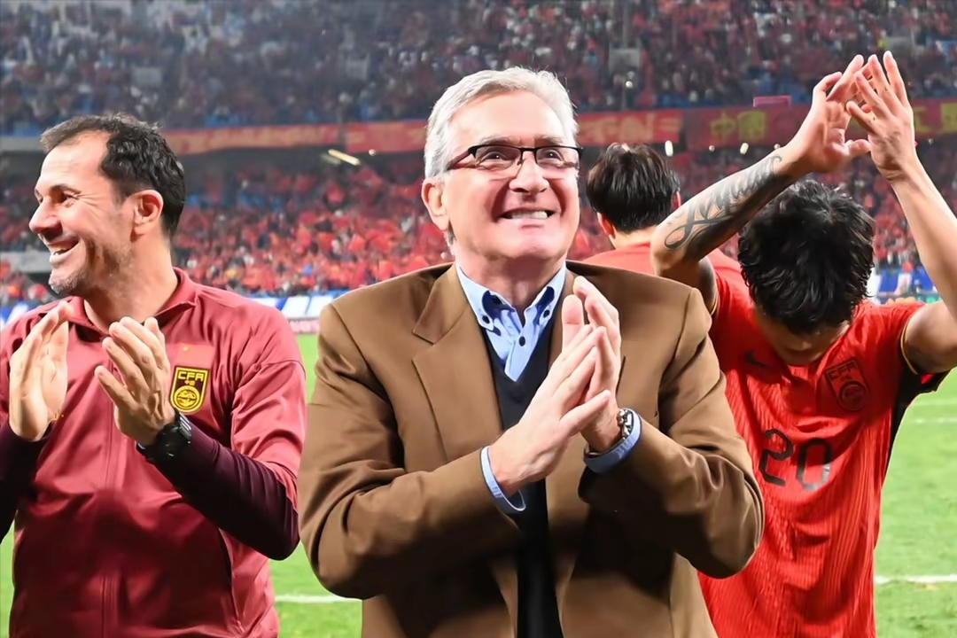 印尼队险胜印度队，郑思维带队取胜