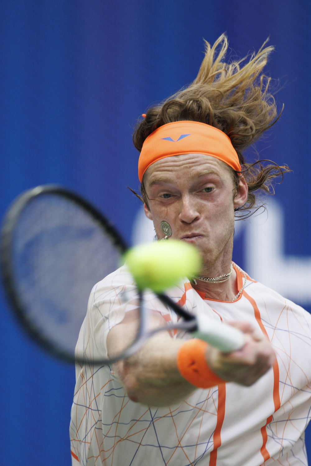 美网翻盘戴维斯杯,梅德韦杰夫点燃赛场 美网翻盘戴维斯杯,梅德韦杰夫点燃赛场