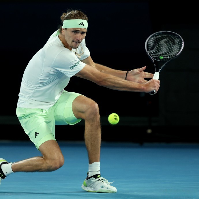 拉沃尔杯逆转澳网，兹维列夫点燃赛场