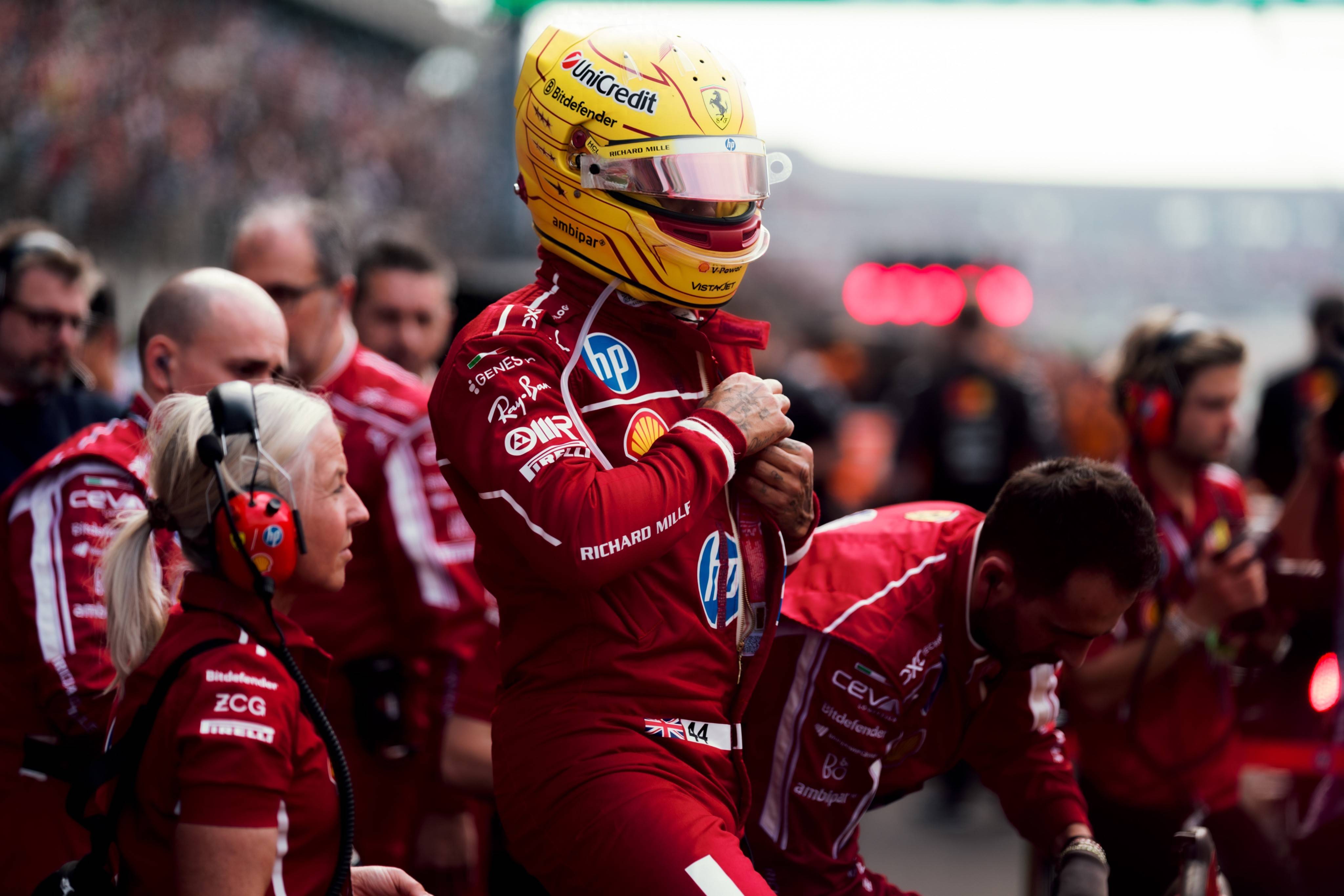 梅赛德斯力克红牛车队，勒克莱尔点燃赛场